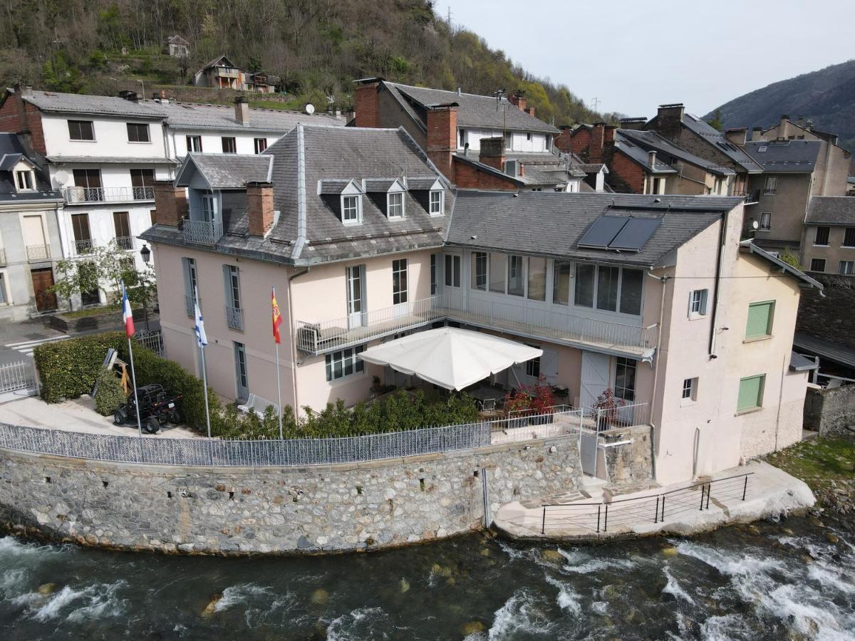 Le 41 Avenue Foch Hotel Bagnères-de-Luchon Kültér fotó