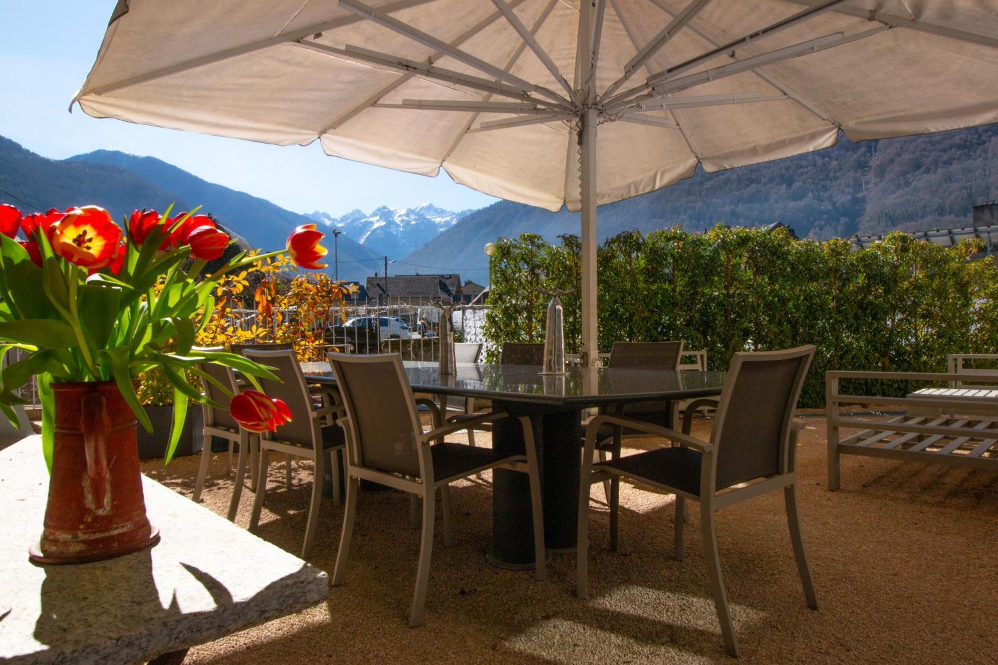 Le 41 Avenue Foch Hotel Bagnères-de-Luchon Kültér fotó