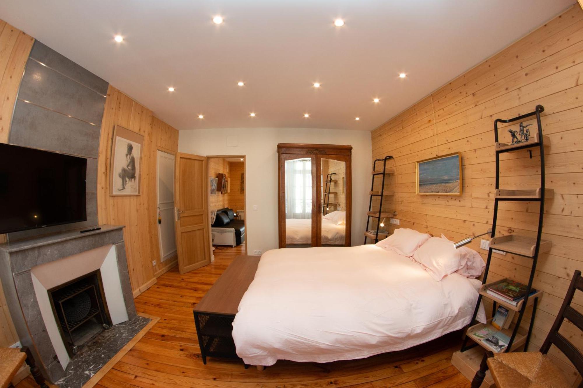 Le 41 Avenue Foch Hotel Bagnères-de-Luchon Kültér fotó