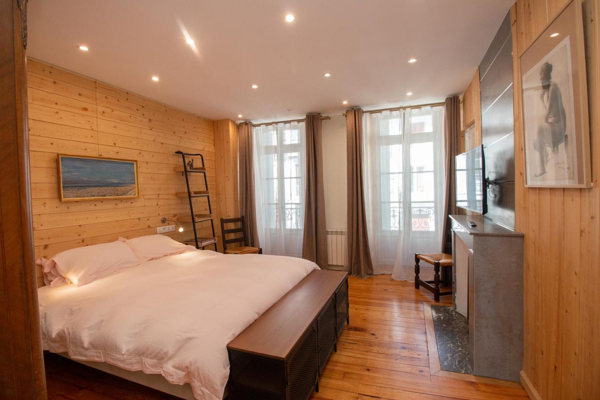 Le 41 Avenue Foch Hotel Bagnères-de-Luchon Kültér fotó
